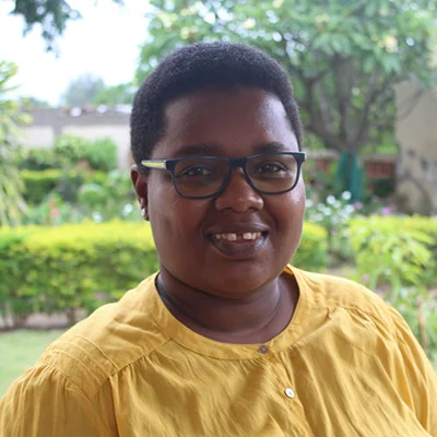 Dra. Isabelle Munyangaju